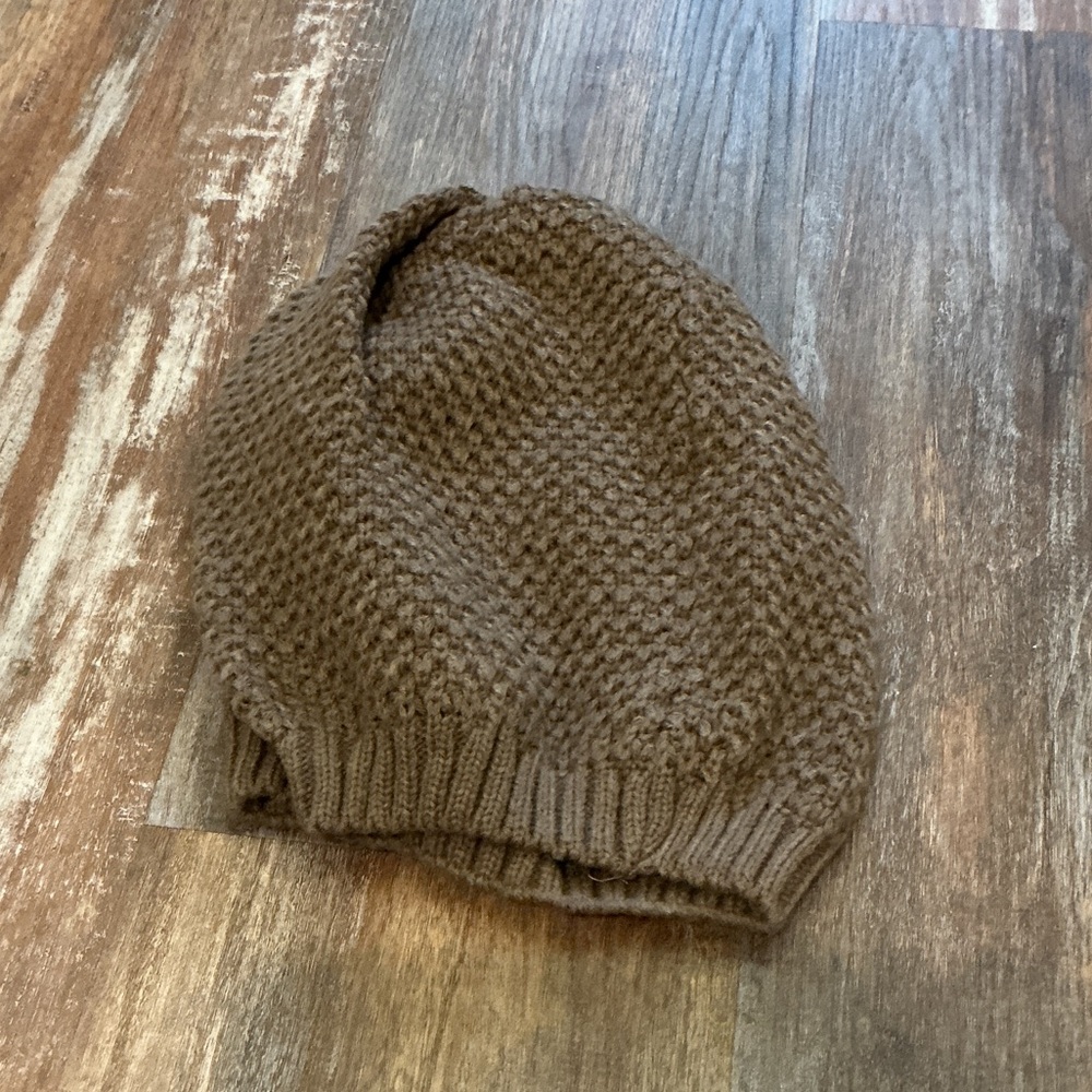 Cozy Brown Women's Knit Hat
